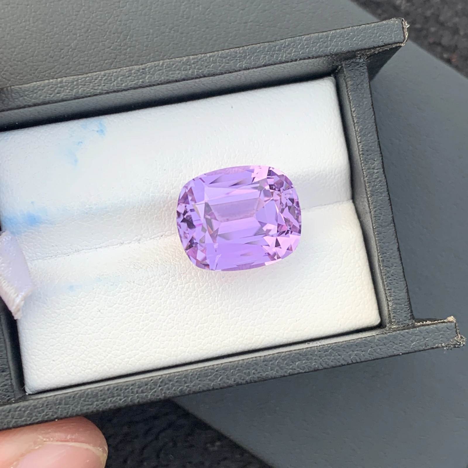 18.75ct Natural Unheated Purple Kunzite Cushion Shape Loose Gemstone from Afghanistan — view 5